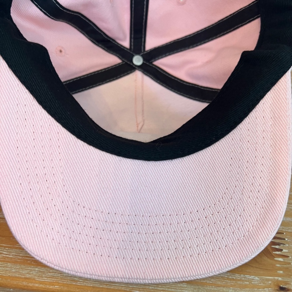 ๐HP๐ Thrasher Pink Snapback Cap - Picture 7 of 10